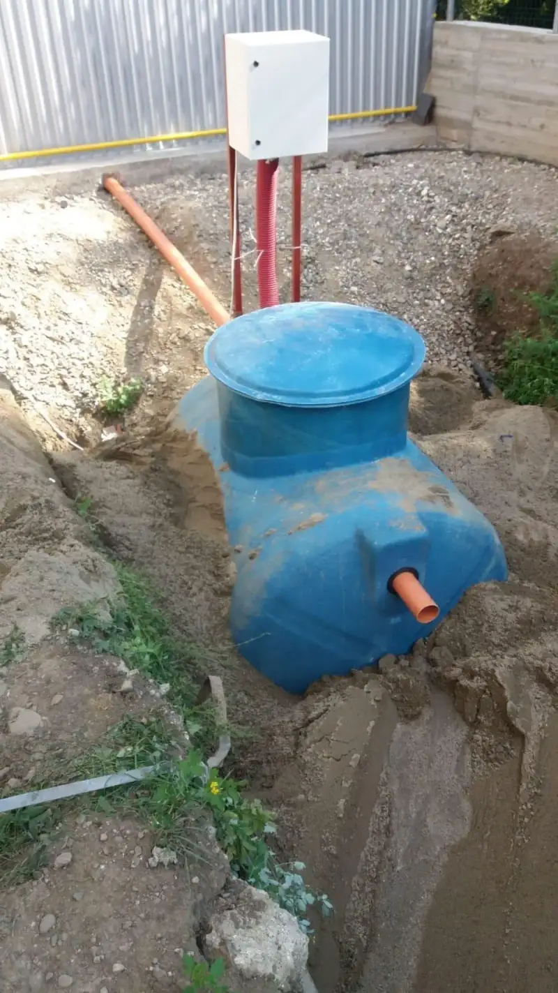 Punere în funcțiune stație epurare ECO TANK, inginer pe teren