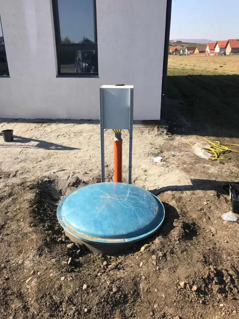 Corp PAFS stație epurare ECO TANK în atelier, fibră de sticlă armată